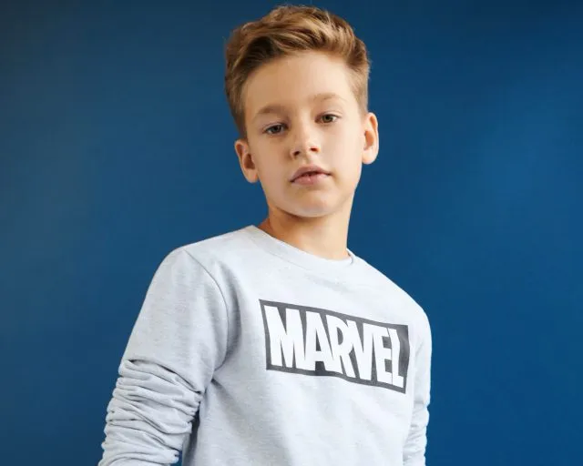 Koszulki i bluzy Marvel – wzory z kultowych komiksów dla Ciebie i Twojego dziecka